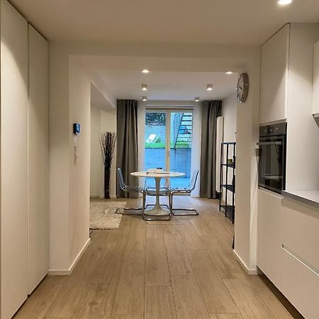 Amazing Flat In Front Of Bois De La Cambre Apartment บรัสเซลส์ ภายนอก รูปภาพ